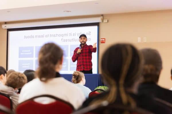 Salah Algabli speaks to Shenandoah University students.